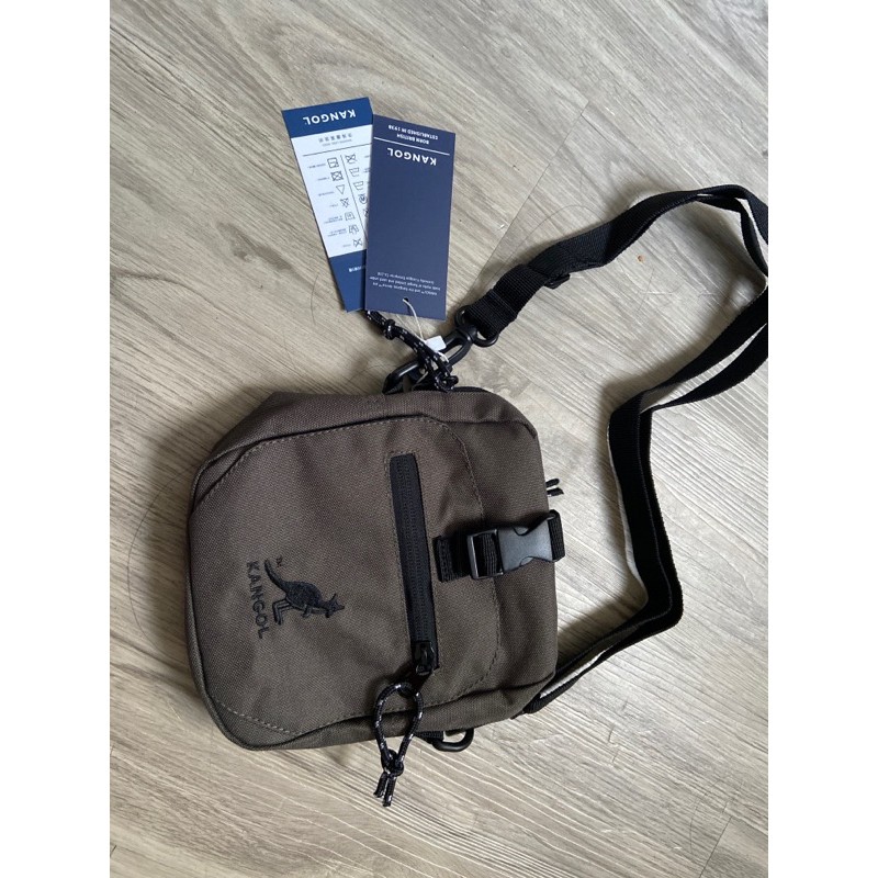 KANGOL小行星運動側背包
