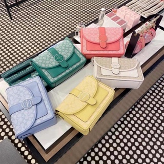 ［👍美國🇺🇸正品COACH ］新款Lonnie馬卡龍色系郵差包 8307