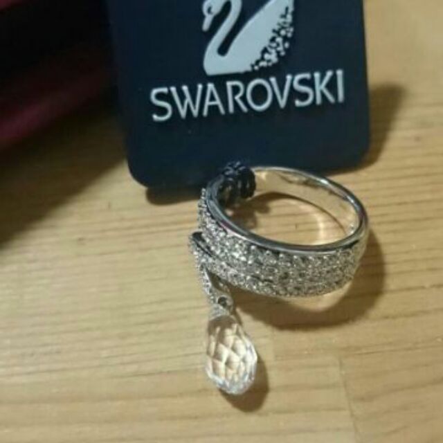 歐洲購入已絕版施華洛世奇戒指(最佳禮物)