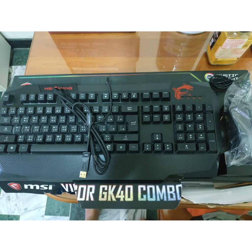 全新未使用! MSI微星Vigor GK40 Combo電競鍵盤滑鼠組!