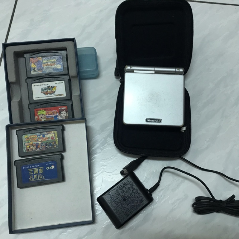 任天堂Game Boy Advance SP AGS-001 SP主機