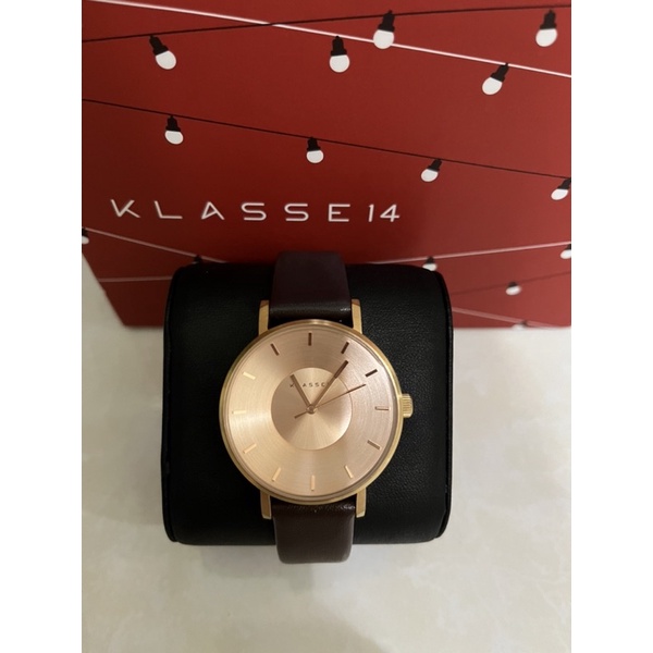 KLASSE14玫瑰金36mm酒紅色皮帶手錶