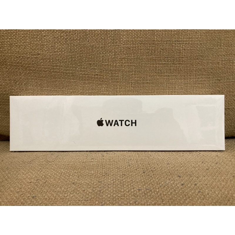 全新未拆 Apple Watch SE(GPS) 太空灰色鋁金屬錶殼 運動型錶帶 44mm