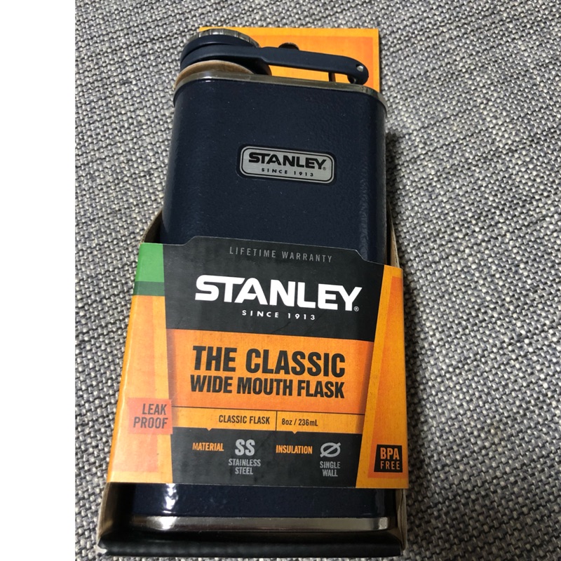 全新 Stanley classic flask 藍色酒壺 8oz/236ml