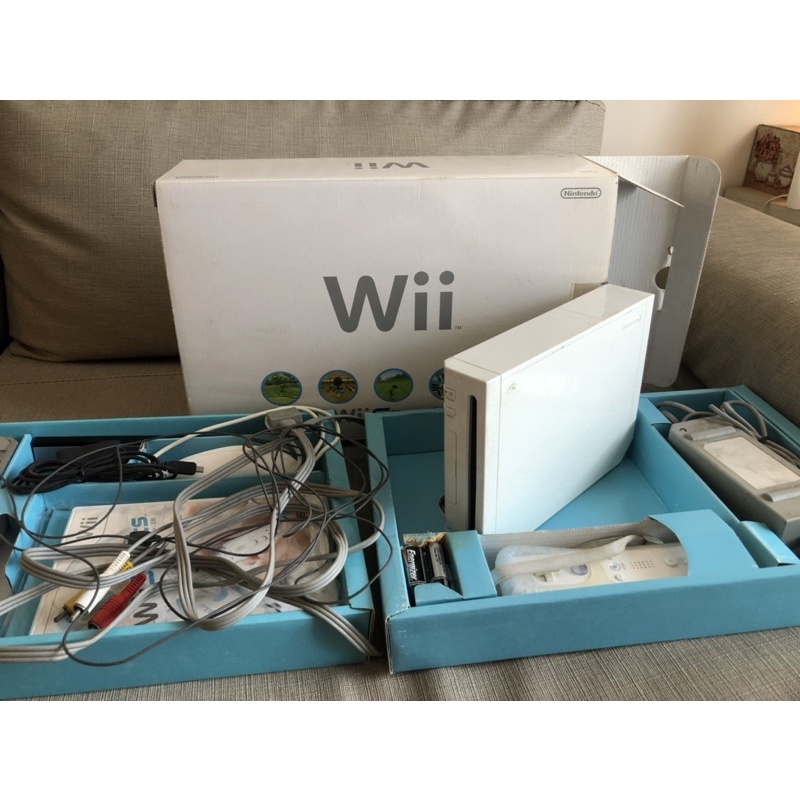 二手Wii 主機 +多片遊戲片 用不到便宜賣