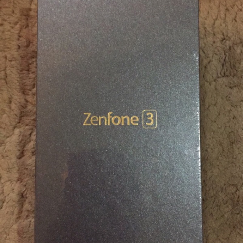 ASUS Zenfone 3 ZE552KL 白色 android