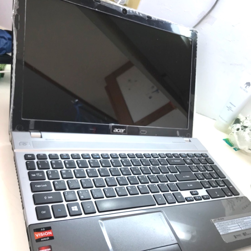 Acer宏碁二手15.6吋2G 獨顯筆記型電腦Aspire V3-551G（（可小議