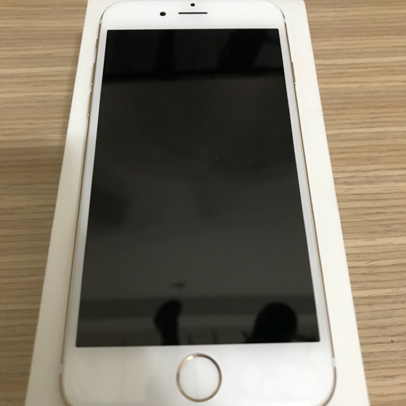 蘋果 apple iphone 6 4.7吋 二手空機 保存極新 9成新 16G 金色