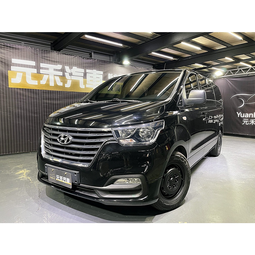 正2019年出廠 Hyundai Grand Starex 尊貴型 2.5 柴油 鏡面黑