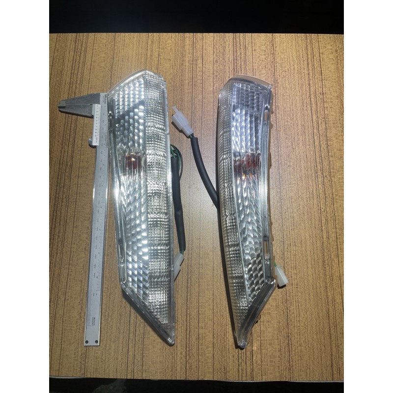 金福 電動車 三輪車 裝飾燈  的二手方向燈LED燈稍微有點不亮
