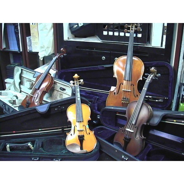日本YAMAHA 中古鋼琴批發倉庫 小提 中提 家族 音樂係管絃樂團出售 手工中提琴 購買時180000網拍超低6800