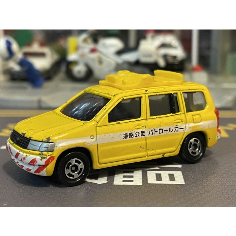 NO .36 TOYOTA PROBOX HI-WAY PUBLIC CO. PATROL CAR tomica