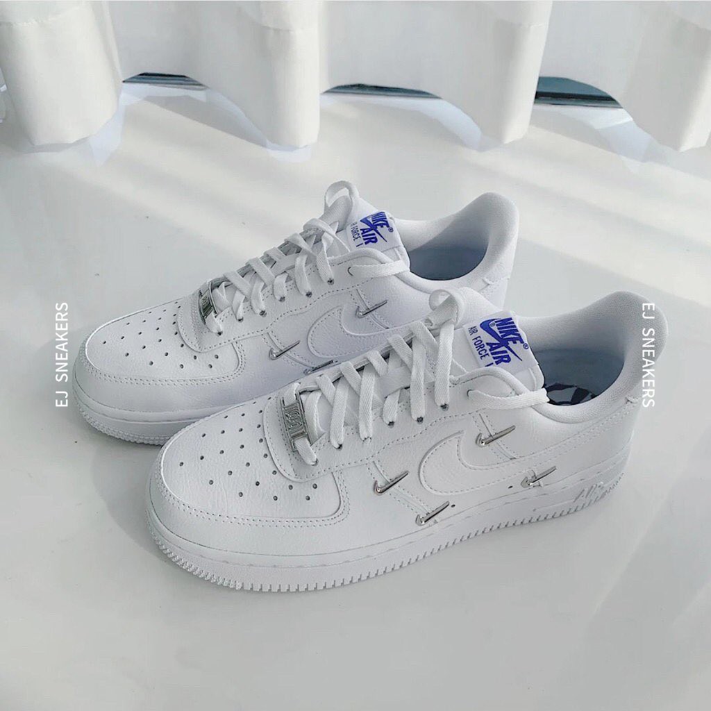 -EJ-現貨 NIKE AIR FORCE 1白藍 銀勾 白銀 四勾 泫雅 AF1 CT1990-100