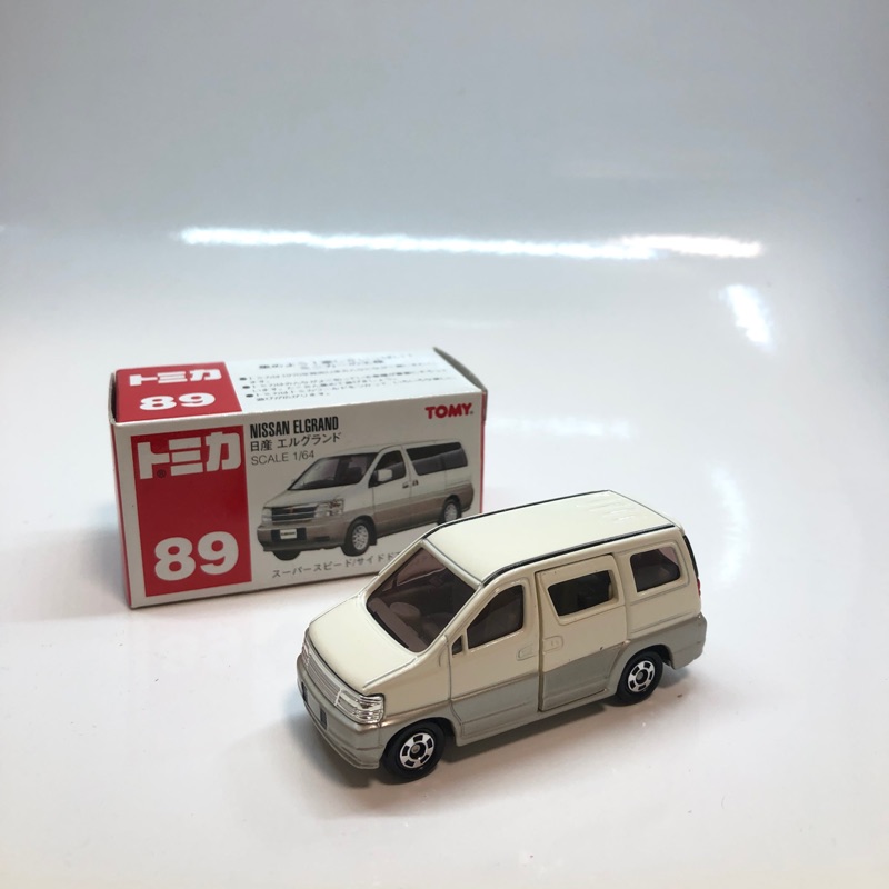 Tomica 89 Nissan ELGRAND