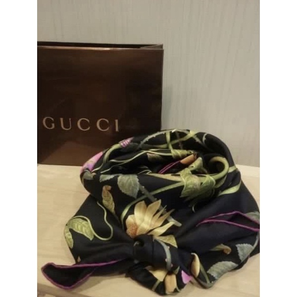 全新英國專櫃正品Gucci 黑色花卉絲巾領巾大方巾