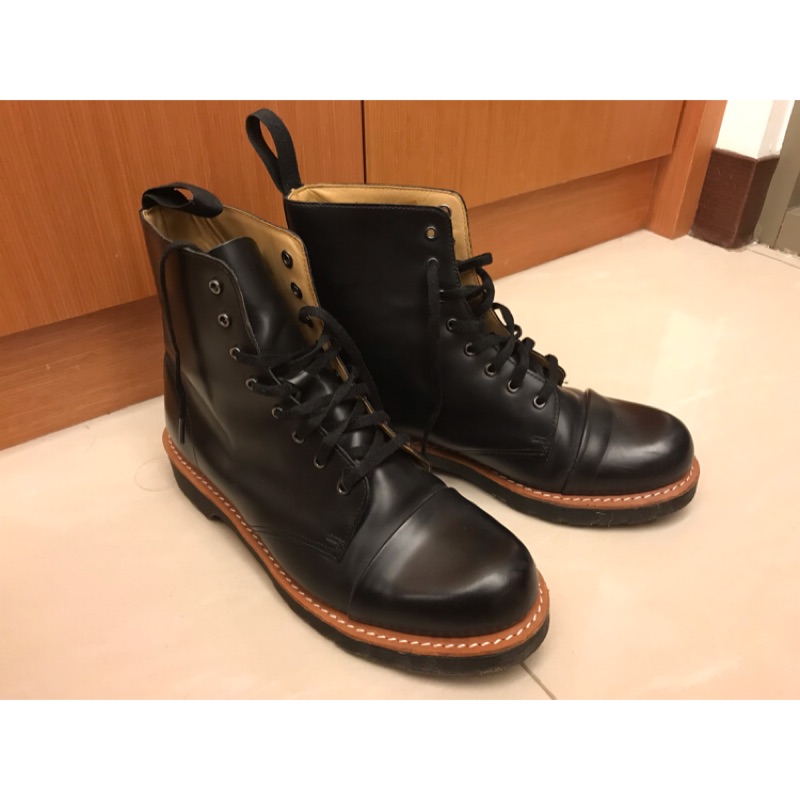 dr martens charlton boot