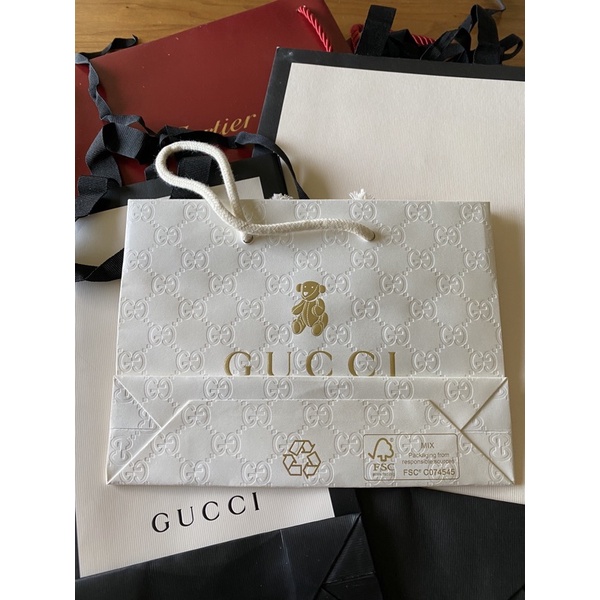 Gucci嬰兒用品紙袋，超美押花超稀有。