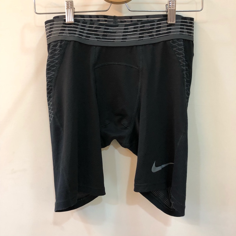 Nike Pro 緊身短褲