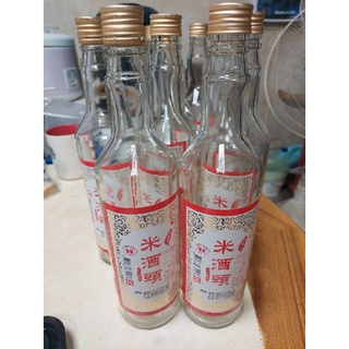 米酒頭空瓶。玻璃瓶。很新乾淨0.6公升