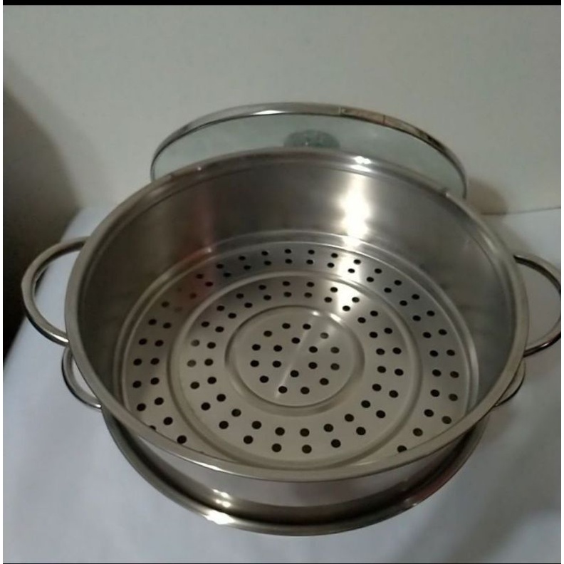 28cm雙層蒸籠鍋,“304”不鏽鋼,電磁爐上可使用,二手貨 。