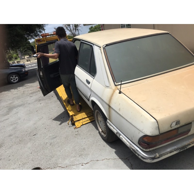 Bmw E28 零件車拆賣殺肉 0 霹靂五號 蝦皮購物