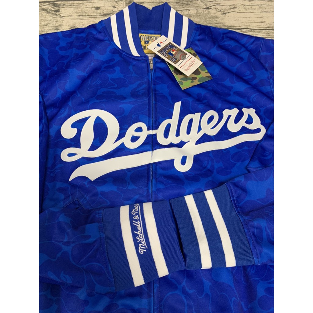 全新  BAPE x Mitchell and Ness x Los Angeles Dodgers 道奇棒球外套