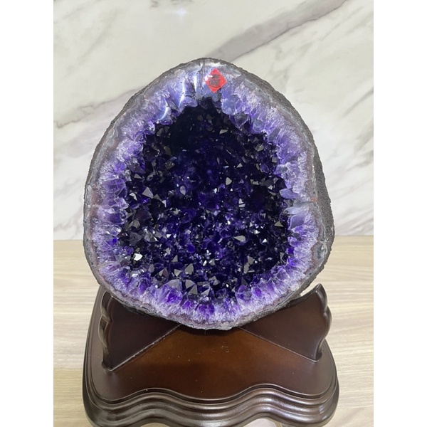產地烏拉圭、漂亮水滴🥚蛋型圓洞、原皮原礦、帝王紫度ESP5A+、帶紫骨幹水晶、晶體紫度紫到邊、漂亮多層次瑪瑙玉髓邊、