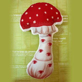 Lily Lily 原創 蘑菇 蘑菇眼 帆布 抱枕 腰枕 靠墊 ♥ 現貨 ♥ 屮