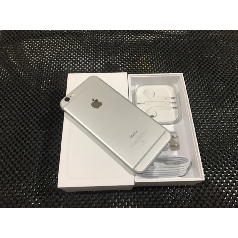 iPhone 6 128G 銀色(4.7吋) 無傷美機 全新電池 買再送一個二手保護套