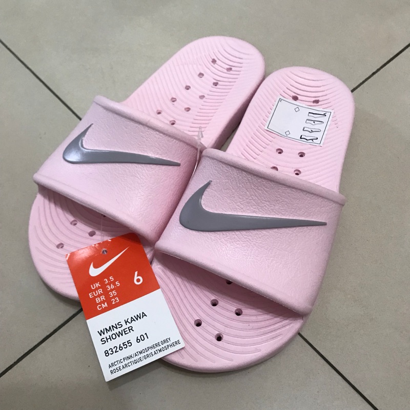 nike wmns kawa shower