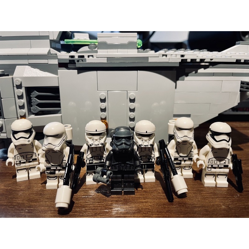 LEGO 75103 First Order Transporter 運輸艦 白兵  第一軍團 星戰 STARWAR