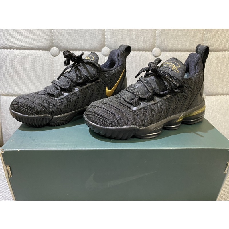 NIKE  LEBRON JAMES 16代 聯名款  童鞋（全新）11C  17公分