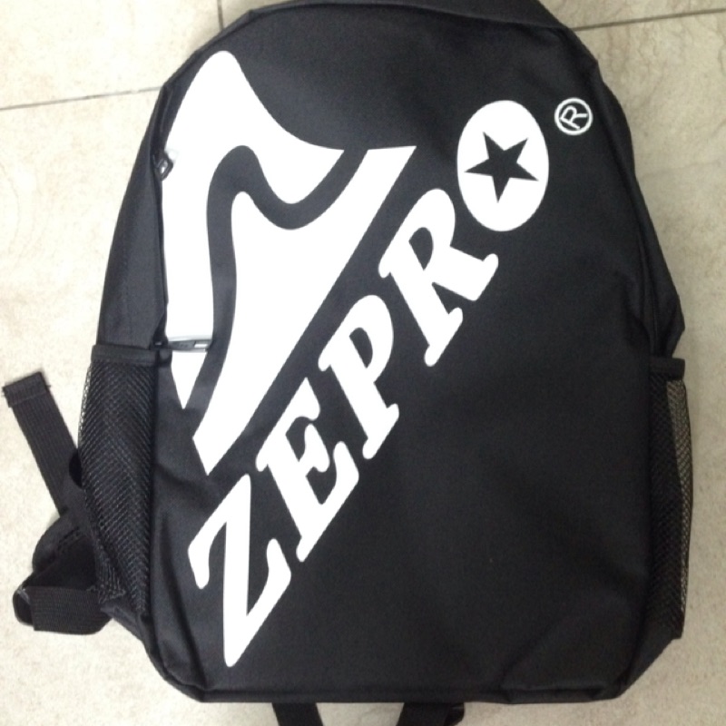 Zepro黑色後背包