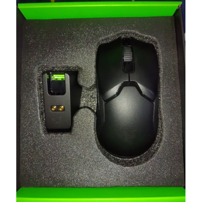 Razer Viper Ultimate 毒奎終極版（含充電座的版本） 電競無線滑鼠，9.9成新