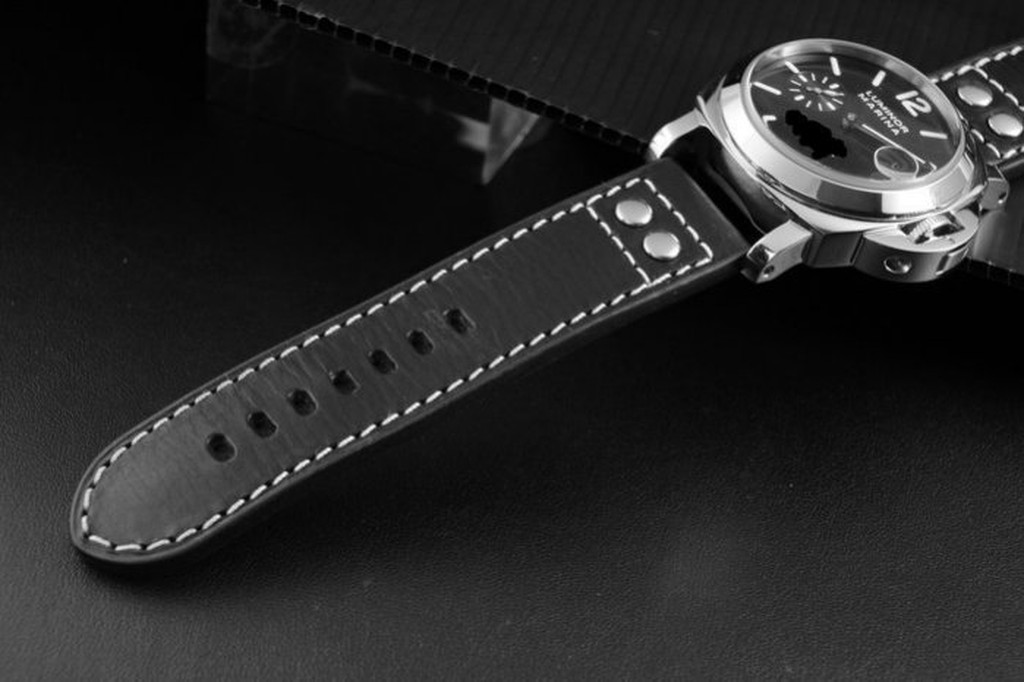 24mm banda軍錶飛行風格鉚釘直身黑色真皮錶帶