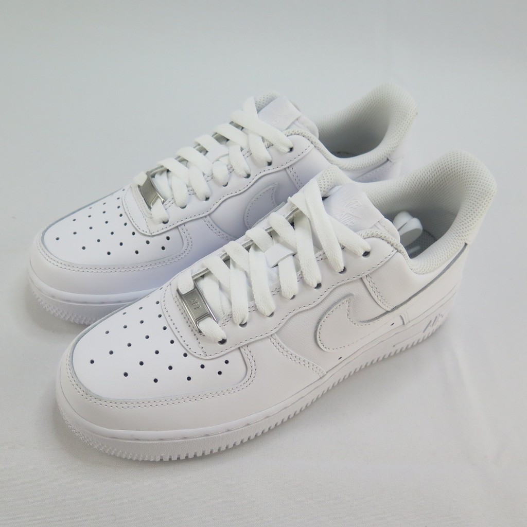 nike air force 1 07 le