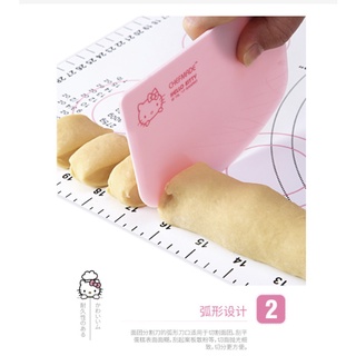 (烘焙廚房)Chefmade學廚KT7005麵團分割刀刮板刮刀正版Hello kitty凱蒂貓蛋糕模吐司模烤盤烤模麵團刀