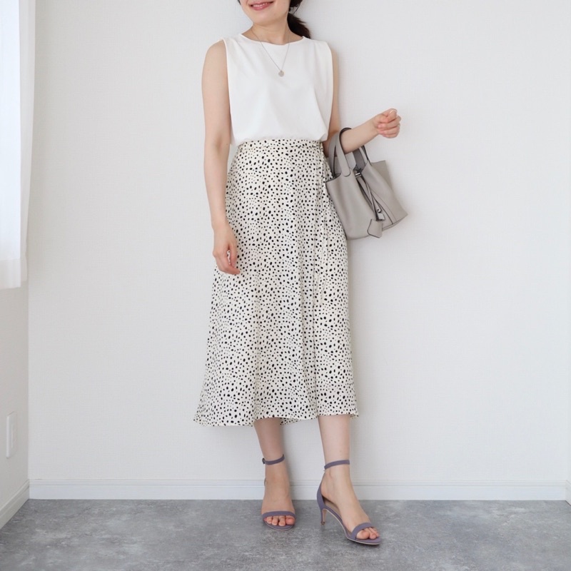 Uniqlo 雪紡綁帶顯瘦米白圓點點A字長裙