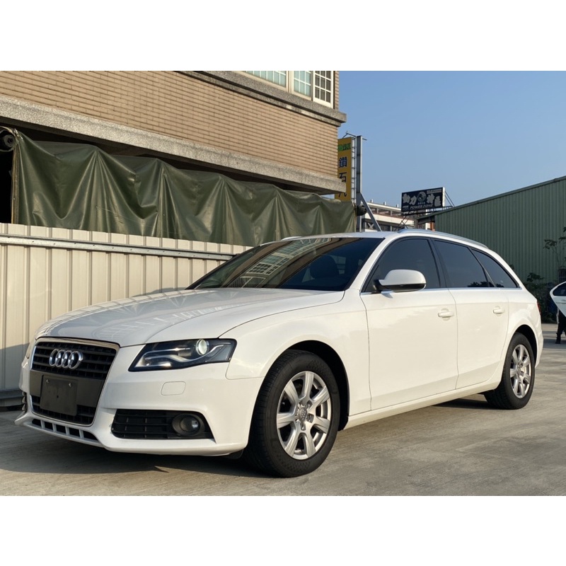 🔥2011 奧迪-Audi A4 1.8 白🔥FB🔍小闕中古車