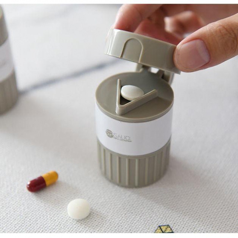 現貨 日式日本sp多功能藥盒 可攜式切藥研磨神器 嬰兒藥片分割器 手動磨藥器 寶寶出行 必備旅行藥物儲存盒