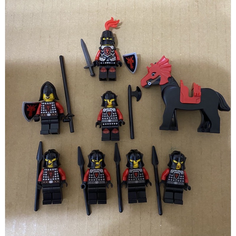 LEGO 黑龍士兵 7隻1馬(二手)