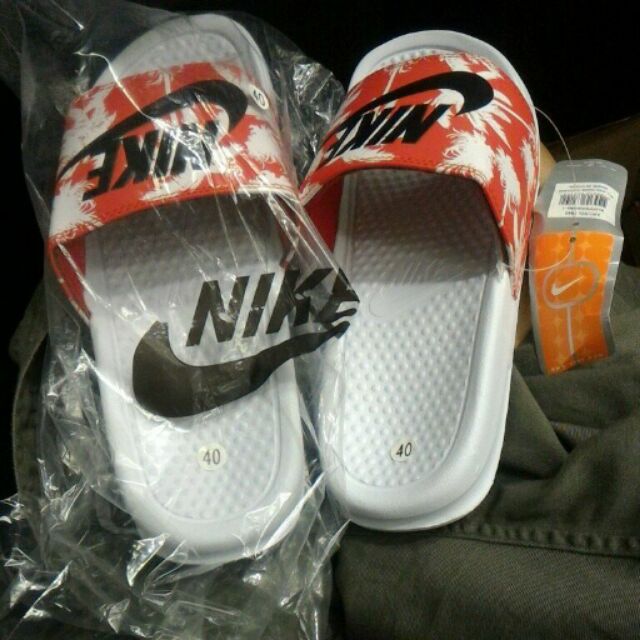 全新Nike拖鞋便宜賣!!