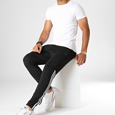 dm1667 adidas