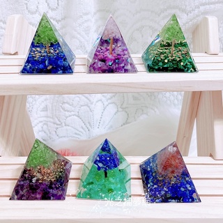 光之捕夢網✨現貨🌈天然能量水晶 金字塔奧剛能量 水晶滴膠碎石 能量水晶 擺飾 5cm