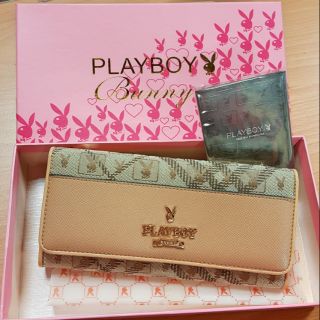 Playboy玩男孩裸色淺咖啡色多卡層長夾