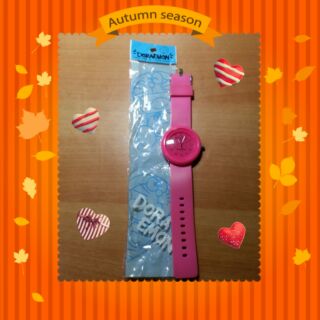 高雄夢時代百貨DORAEMON STORE店裡購買的💟哆啦A夢手錶💟(桃粉色)