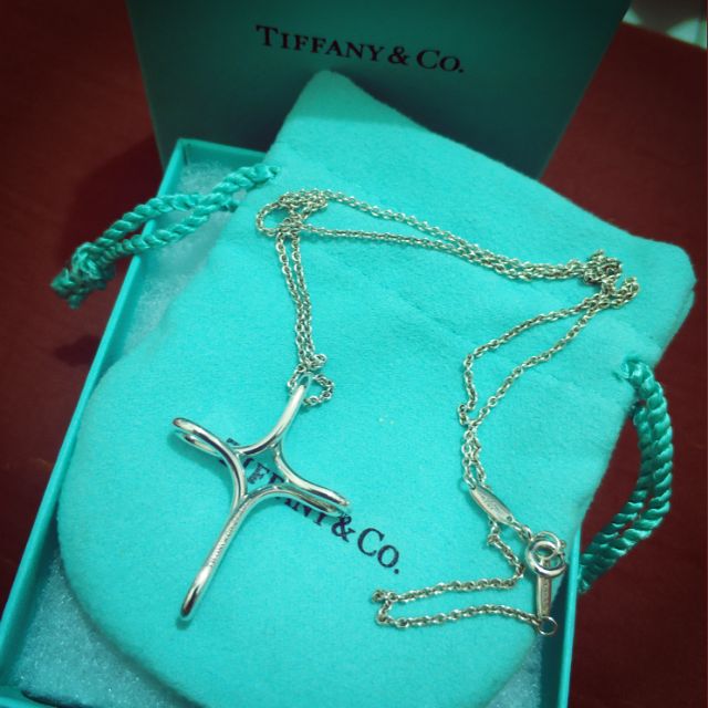正品出清！美國專櫃購回 Tiffany&amp;Co 925純銀 十字架 鏤空 項鍊