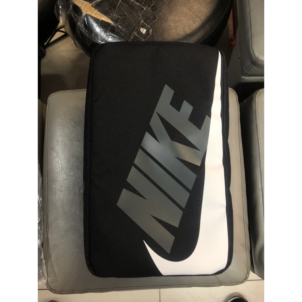 少量 NIKE SHOE BOX 鞋盒 鞋袋 健身包 手拿包 手提袋 黑色 運動 籃球包 型號 CW9266-010