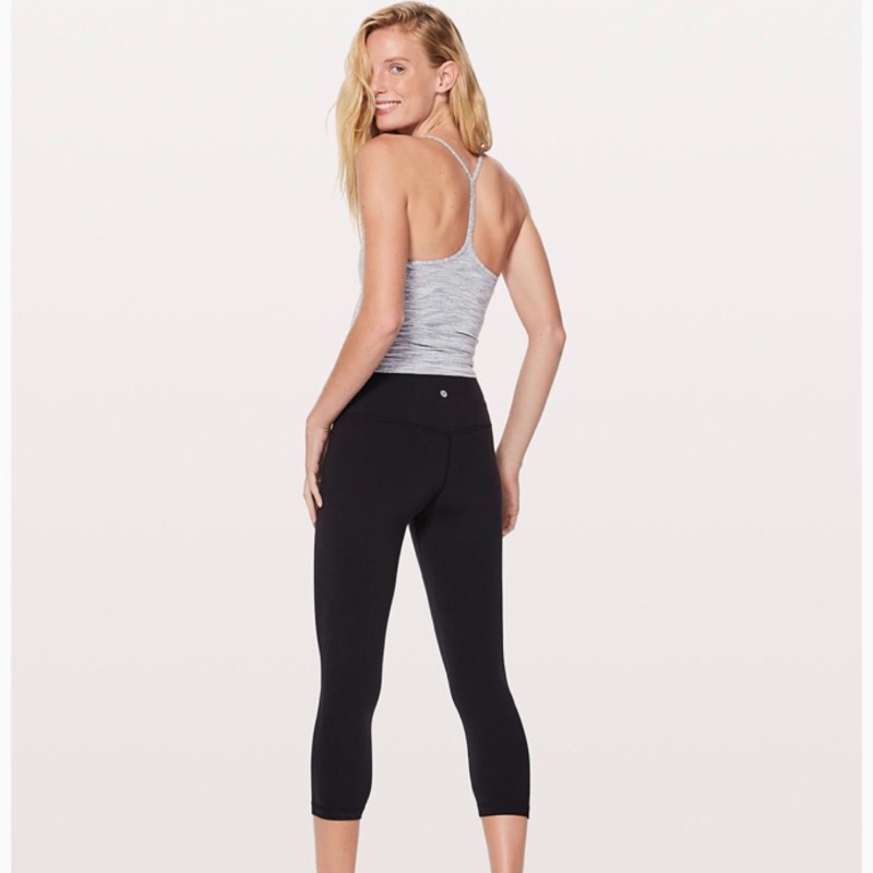 lulu align crop