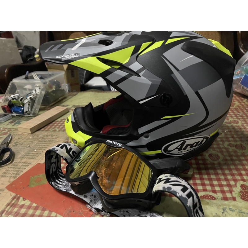 arai 越野帽 v-cross4